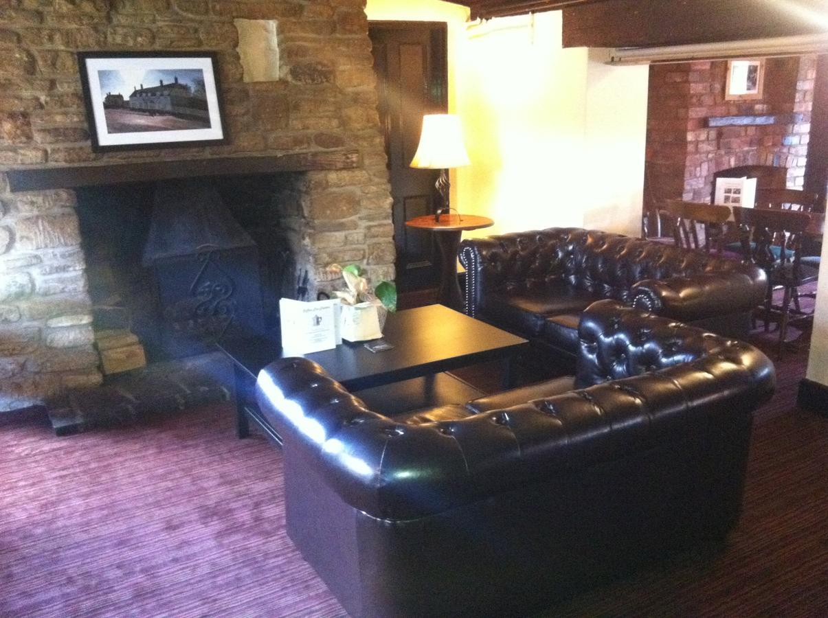 The Coffee Pot Tavern Bed & Breakfast Potterspury Exterior foto
